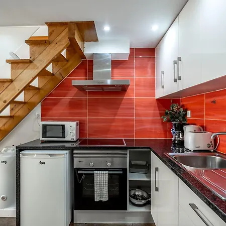 Loft In Graca With Ac On Ground Floor By Lisbeyond Apartmán *
