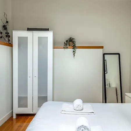 Apartmán Loft In Graca With Ac On Ground Floor By Lisbeyond Lisboa